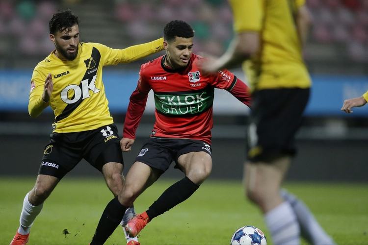 同时占据优 同时占据优