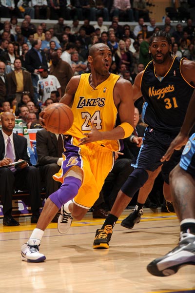 一场备受瞩 一场备受瞩