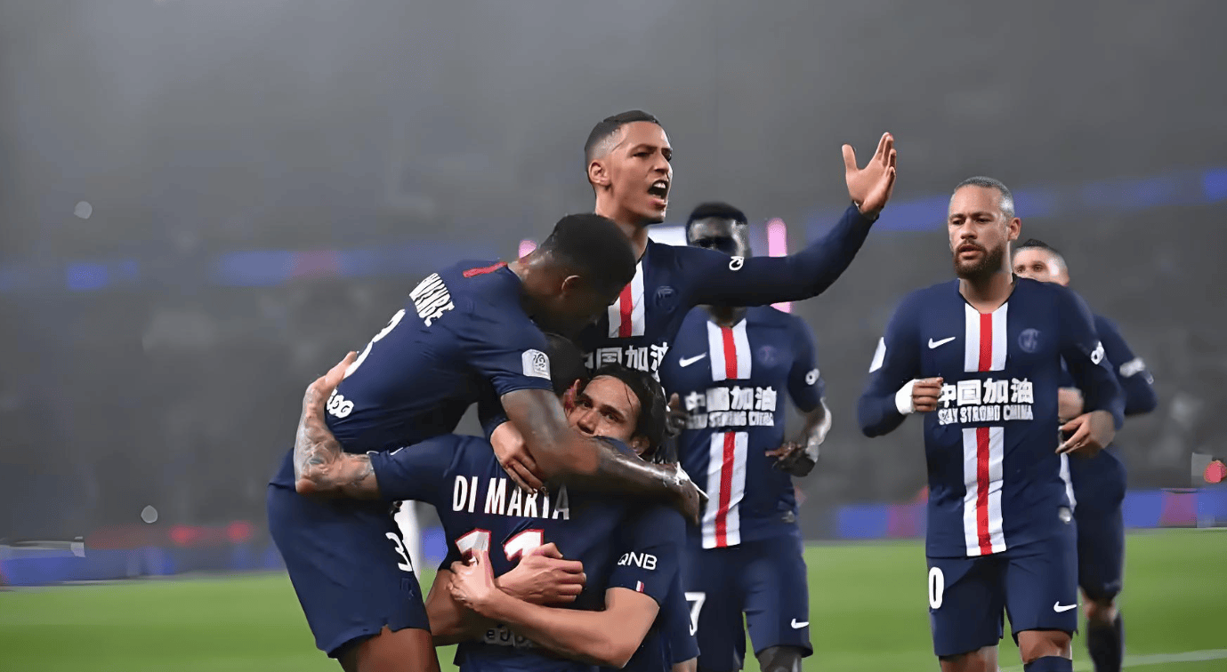 队在赛场上 队在赛场上