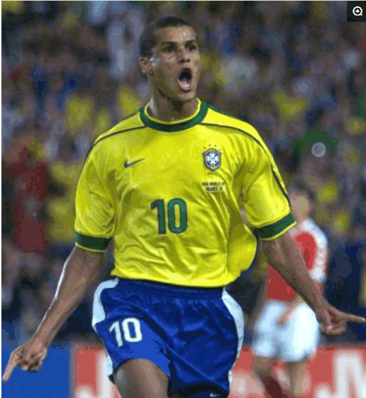 老而弥坚！库里季后赛30+5+5次数追平科比 成季后赛多次砍下30+最年长后卫