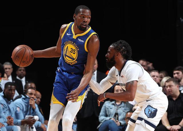 內維爾稱弗格森曾不滿霍德爾，讓他感到非常尷尬.